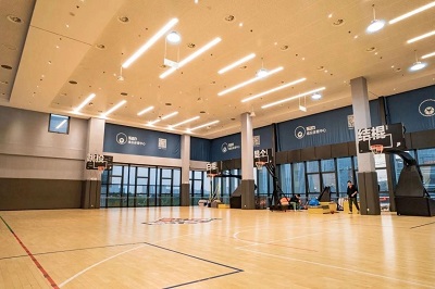 集团以气囊场馆创新服务场景深耕校园体育消费生态释放内需潜能(图1)