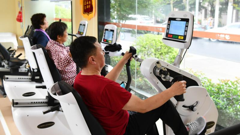 体育馆智慧导览系统选维小帮轻量化部署全场景适配(图1)